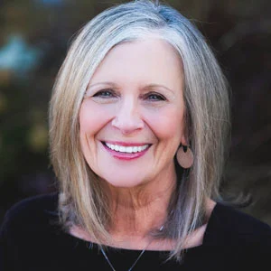 Diane Higgins Headshot